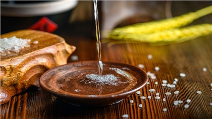 高档白酒提价卖不动 中低档是购买好选择